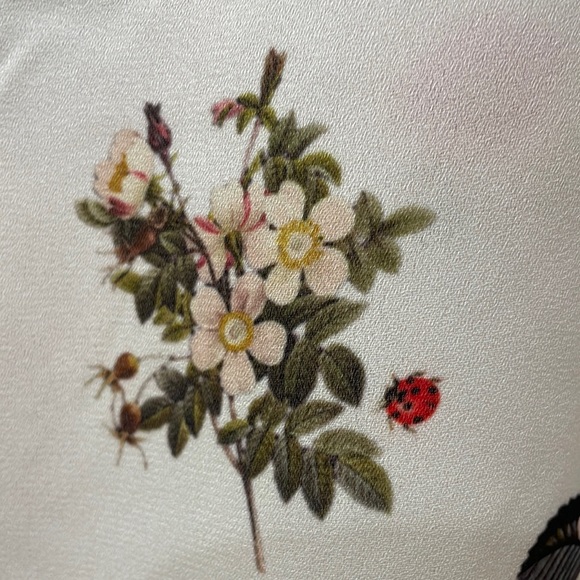 Ted Baker lady bug & berries print blouse NWT - Picture 14 of 15